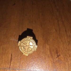 Vintage Pin - Angelican Sunday School C of E Trophy Craft Copper Brooch Lapel